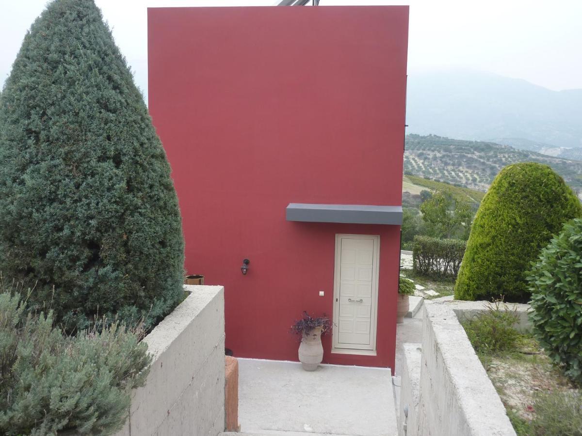 Entire independent maisonette near Heraklion Pottery Classes Petrokefalo Buitenkant foto