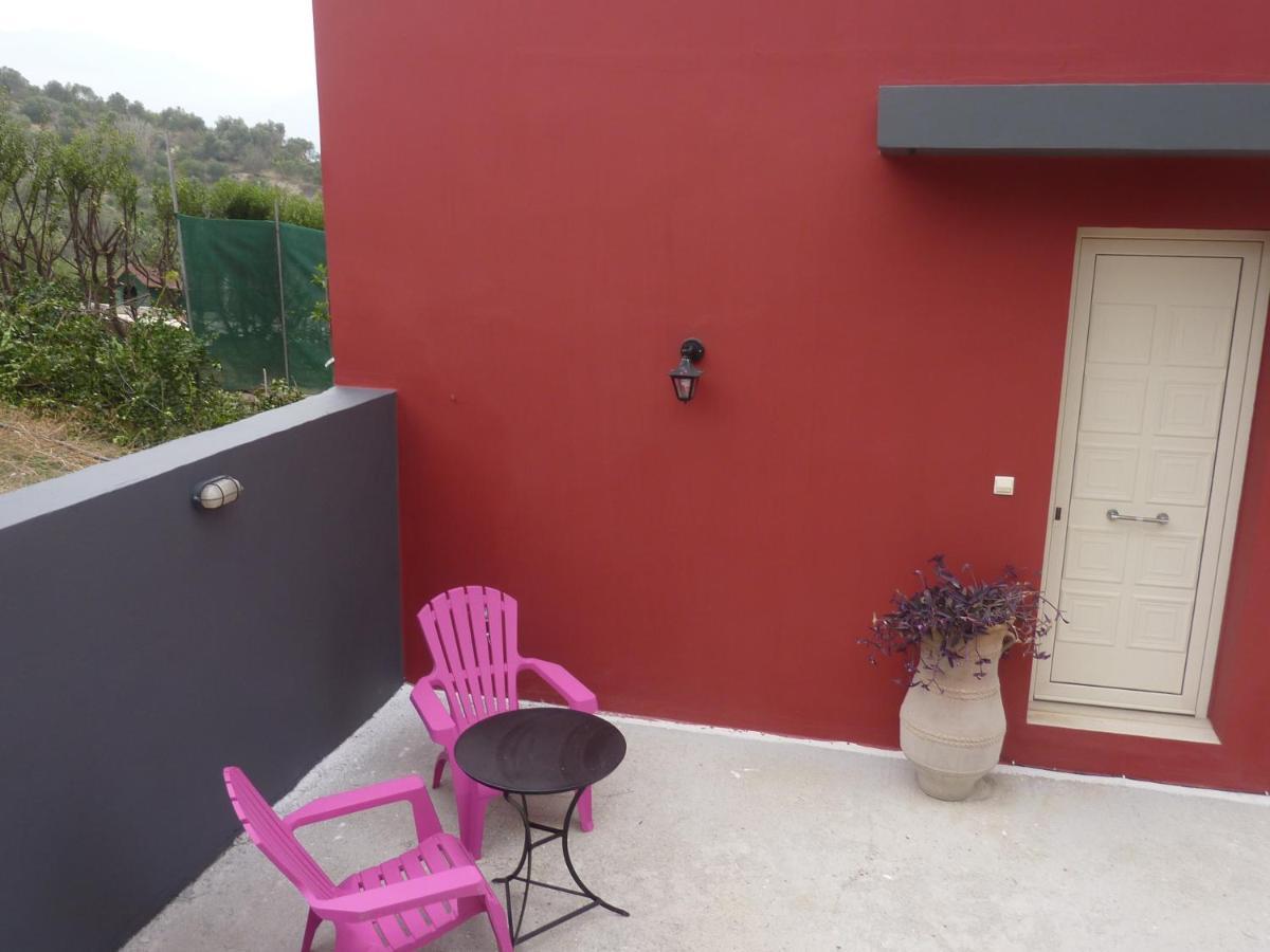 Entire independent maisonette near Heraklion Pottery Classes Petrokefalo Buitenkant foto