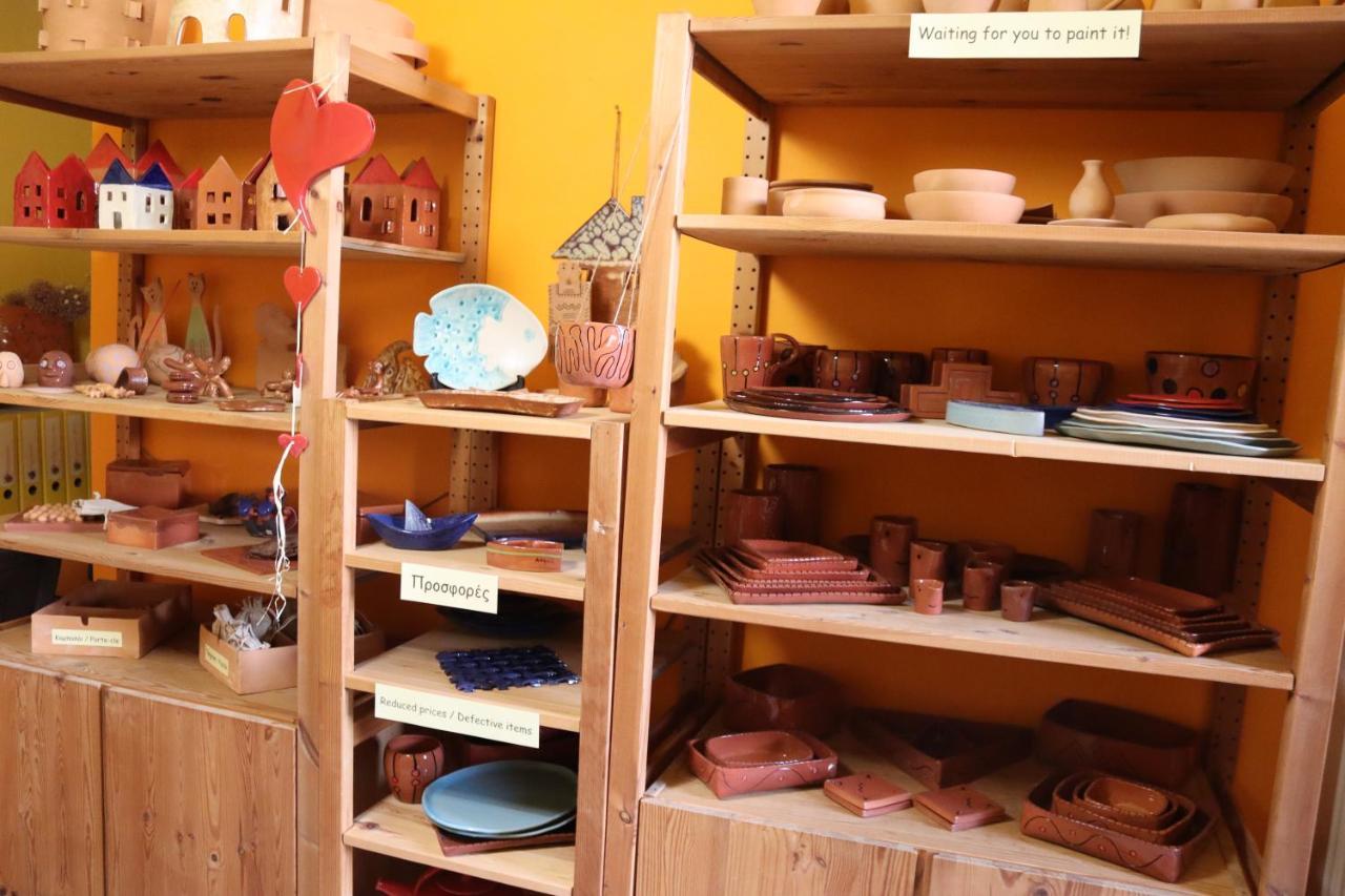 Entire independent maisonette near Heraklion Pottery Classes Petrokefalo Buitenkant foto